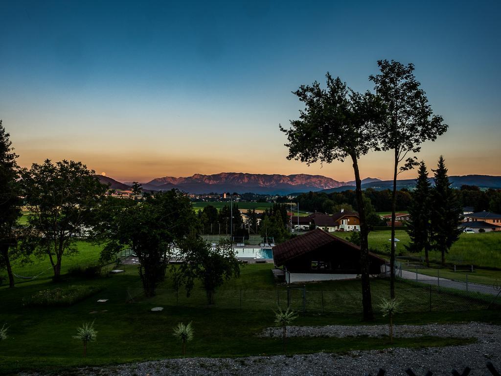 Hotel Siri'S Einkehr Sankt Georgen im Attergau Exterior foto